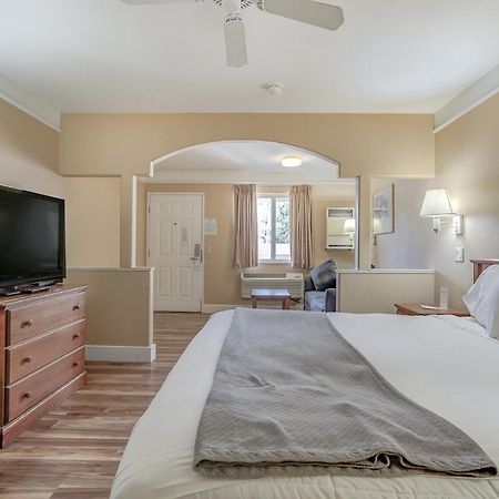 Burney Shasta Pines Motel & Suites المظهر الخارجي الصورة