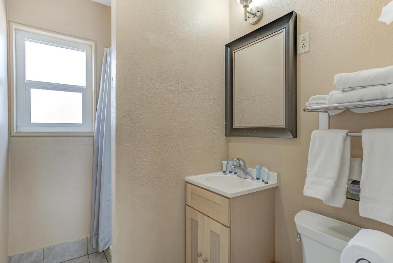 Burney Shasta Pines Motel & Suites المظهر الخارجي الصورة