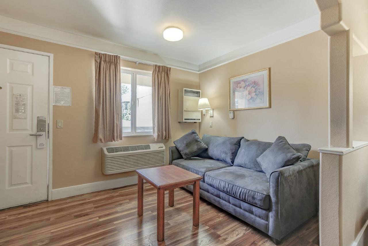 Burney Shasta Pines Motel & Suites المظهر الخارجي الصورة
