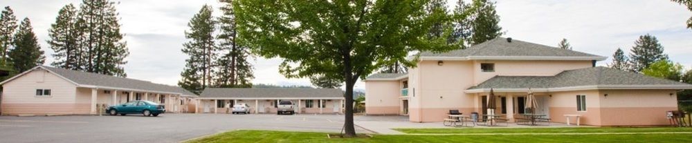 Burney Shasta Pines Motel & Suites المظهر الخارجي الصورة