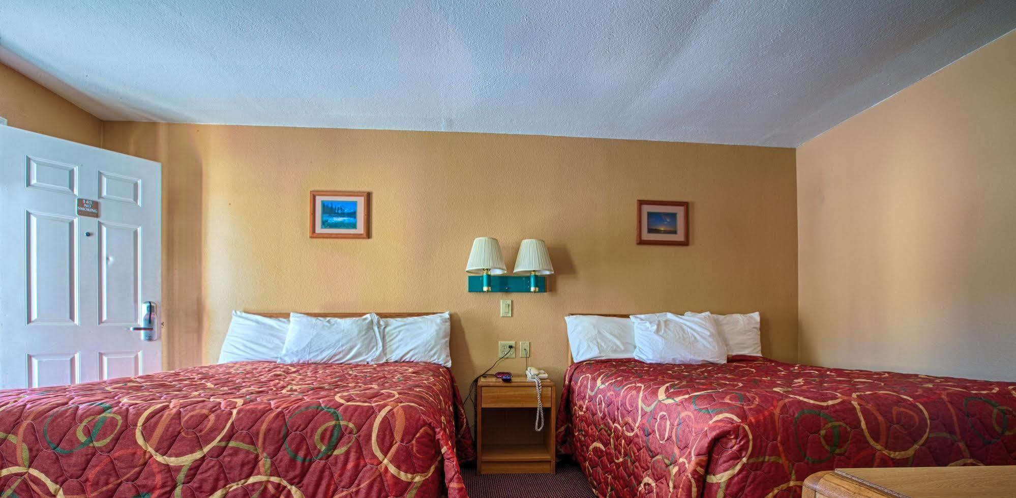 Burney Shasta Pines Motel & Suites المظهر الخارجي الصورة