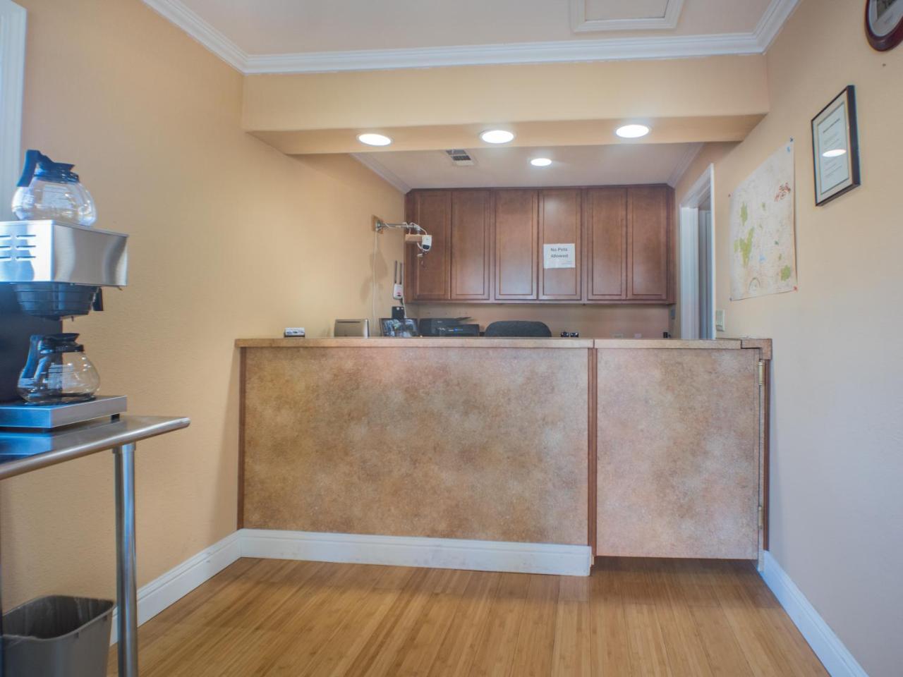 Burney Shasta Pines Motel & Suites المظهر الخارجي الصورة