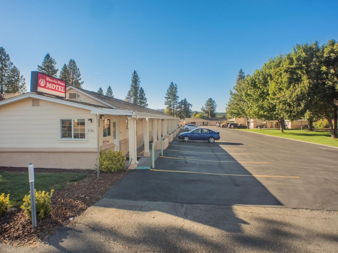 Burney Shasta Pines Motel & Suites المظهر الخارجي الصورة